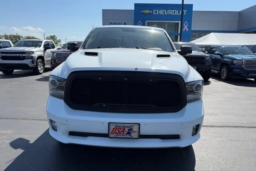 2018 Ram 1500 Sport photo 1