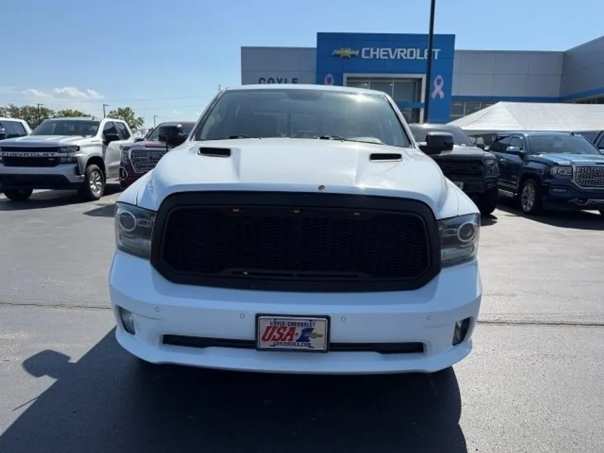 2018 Ram 1500 Sport photo 1