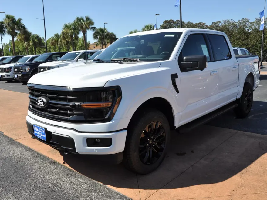 2025 Ford F-150 XLT photo 1