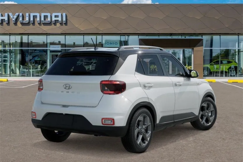 2025 Hyundai Venue Limited photo 1