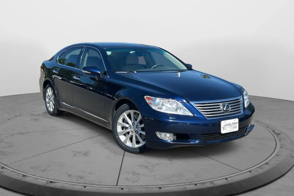 2012 Lexus LS 460 Luxury photo 1