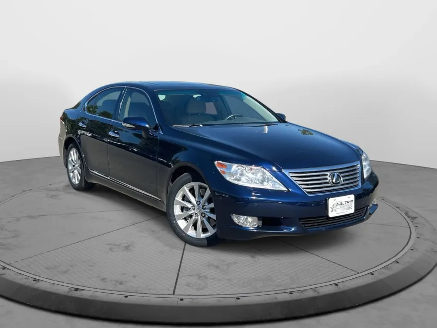 2012 Lexus LS 460 Luxury photo 1