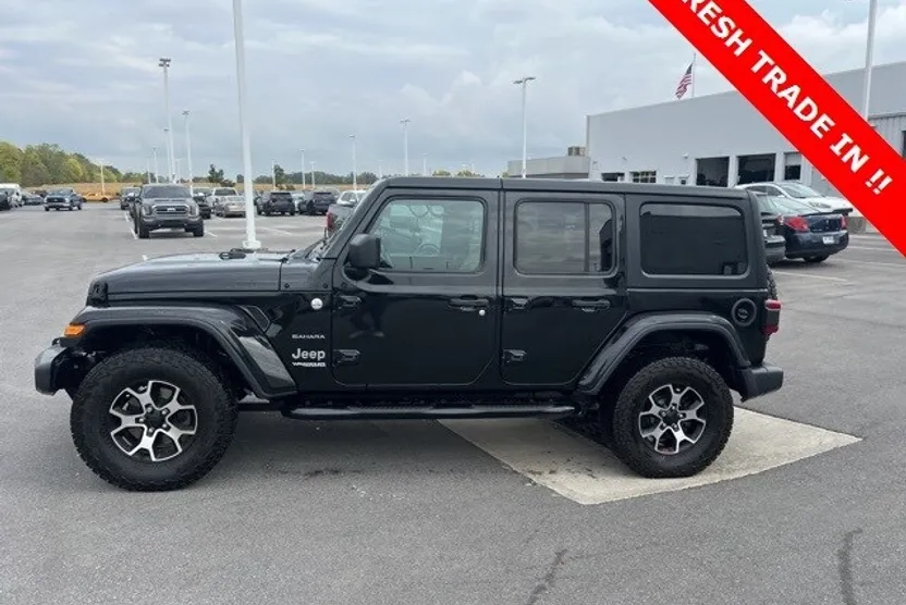 2018 Jeep Wrangler Unlimited Sahara photo 1
