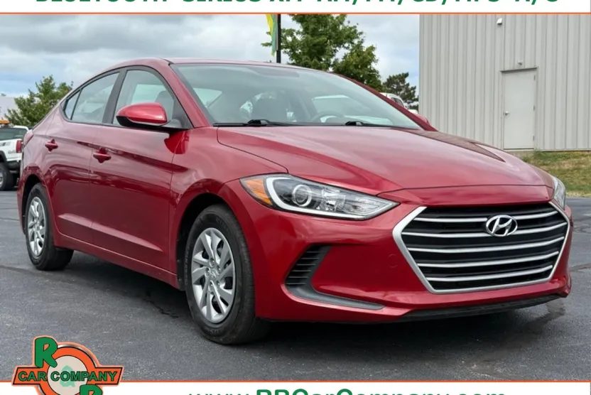 2017 Hyundai Elantra SE photo 1
