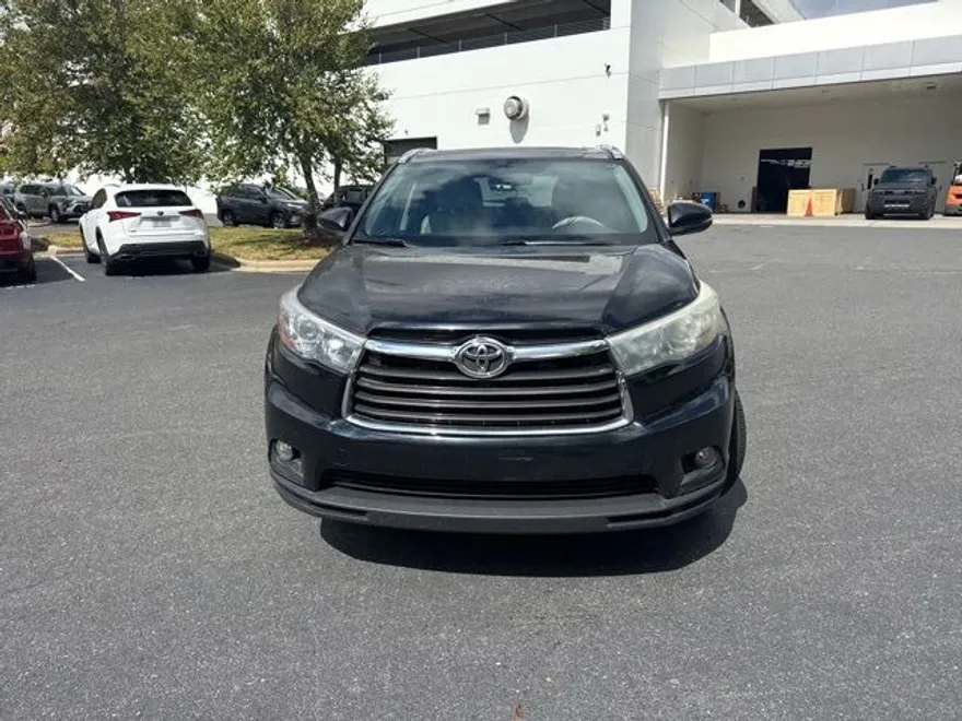 2015 Toyota Highlander XLE photo 1