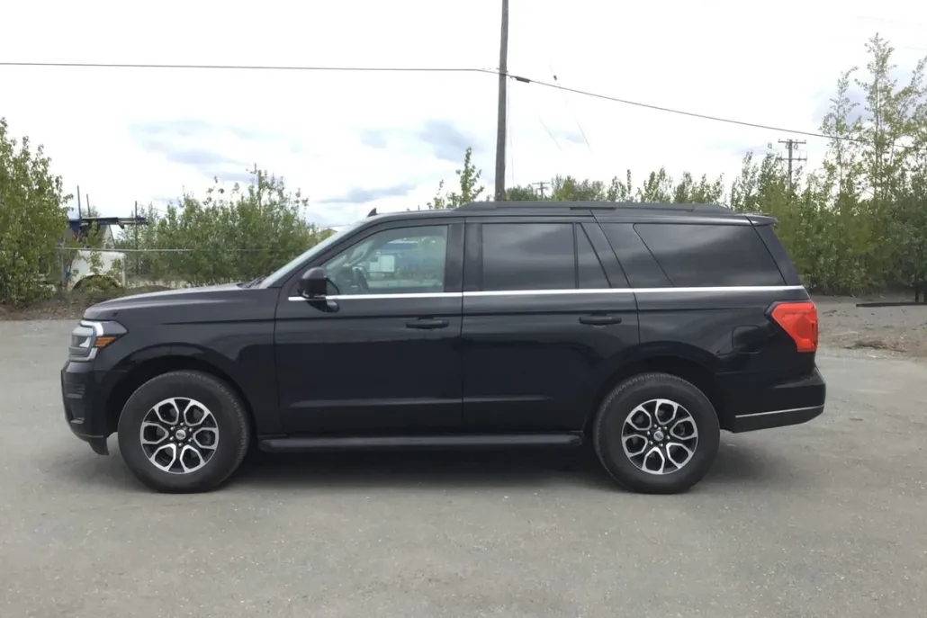2024 Ford Expedition XLT photo 1