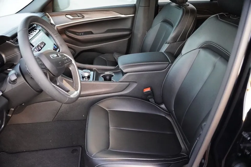 2025 Jeep Grand Cherokee Limited Black photo 1