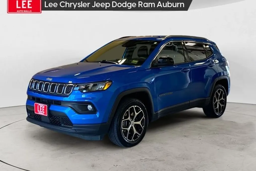 2024 Jeep Compass Latitude photo 1