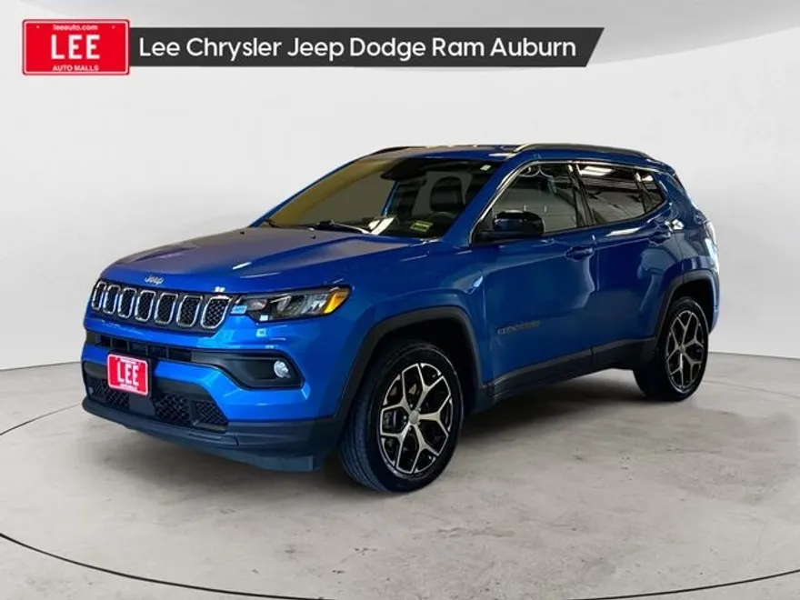 2024 Jeep Compass Latitude photo 1