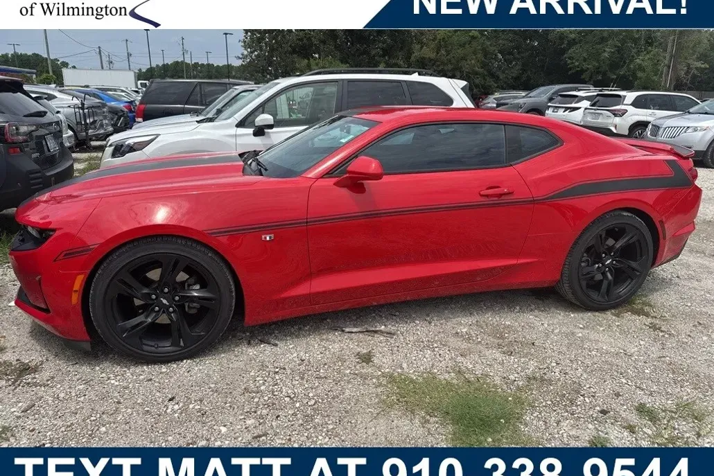 2019 Chevrolet Camaro 1LT photo 1