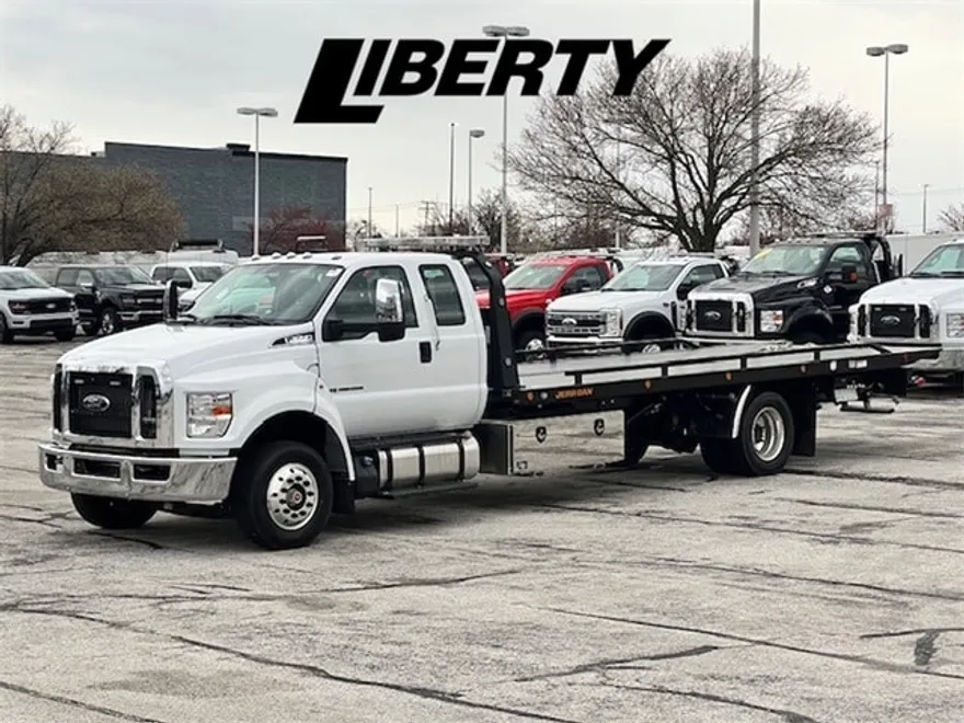2026 Ford F-650 photo 1