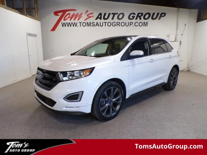 2016 Ford Edge Sport photo 1