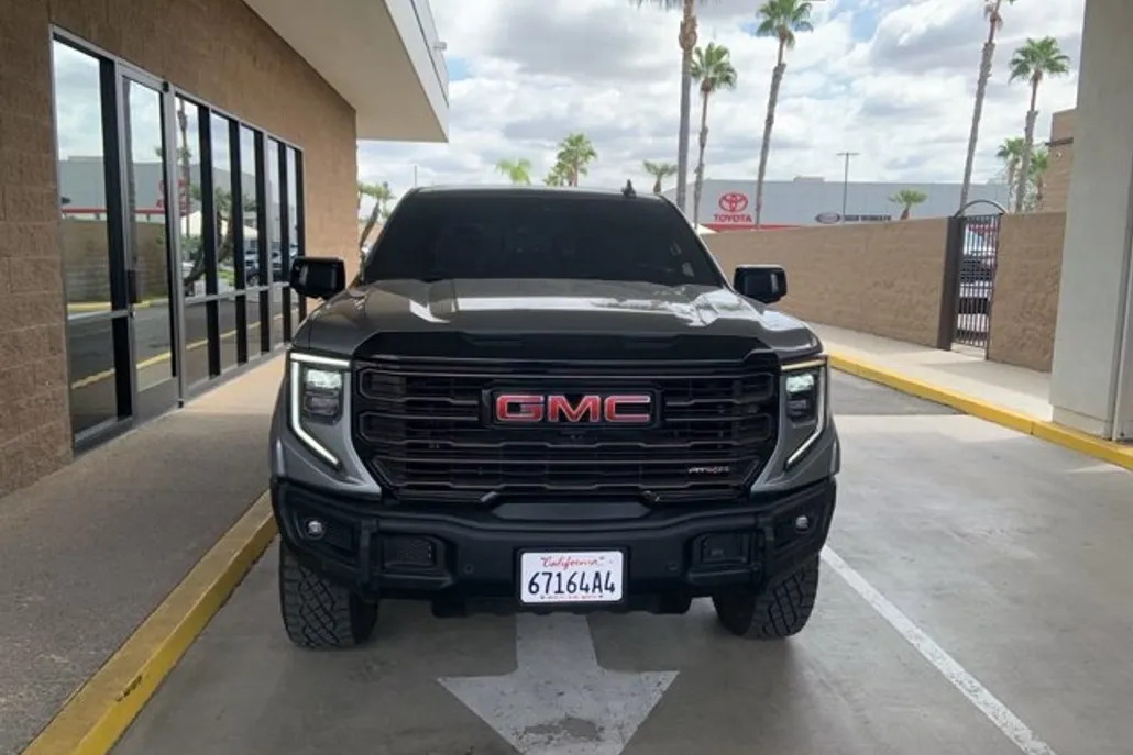 2024 Gmc Sierra 1500 AT4X photo 1