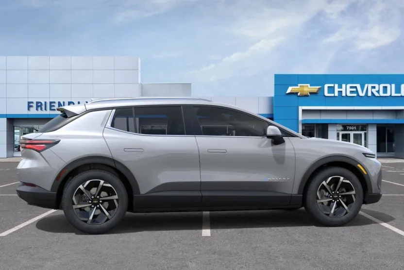 2026 Chevrolet Equinox EV 1LT photo 1