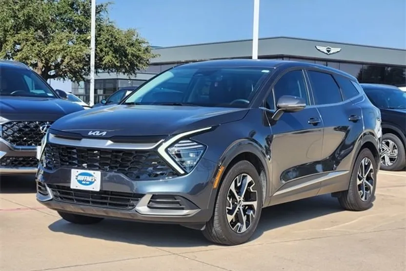 2024 Kia Sportage EX photo 1