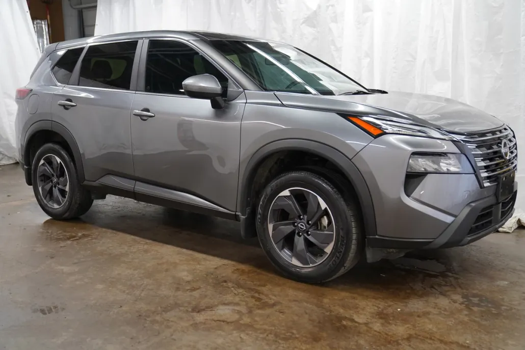 2024 Nissan Rogue AWD SV photo 1