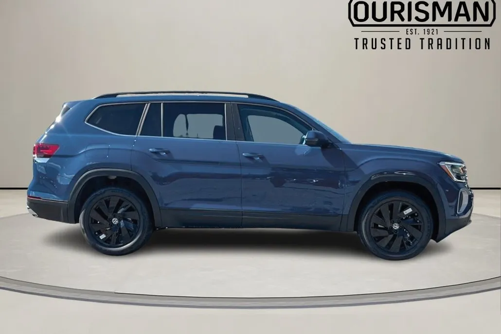 2026 Volkswagen Atlas SE Technology photo 1