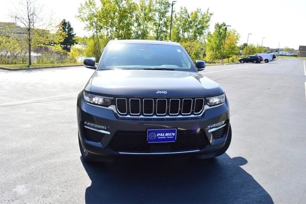 2025 Jeep Grand Cherokee Limited photo 1