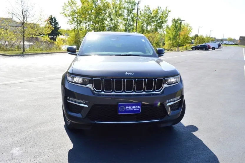 2025 Jeep Grand Cherokee Limited photo 1