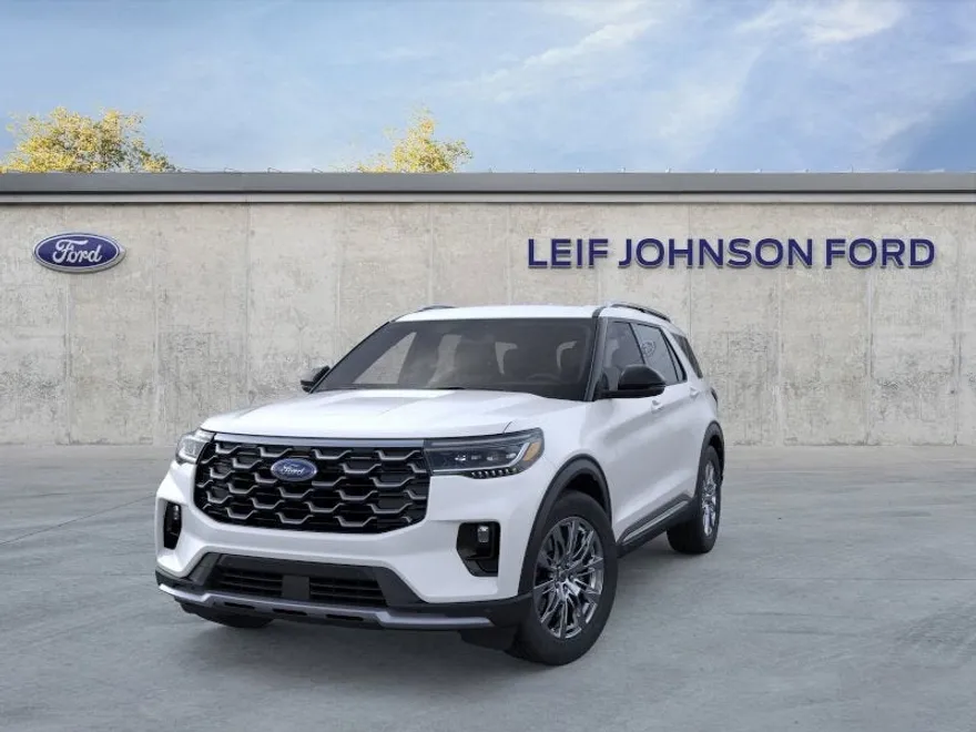 2025 Ford Explorer Platinum photo 1