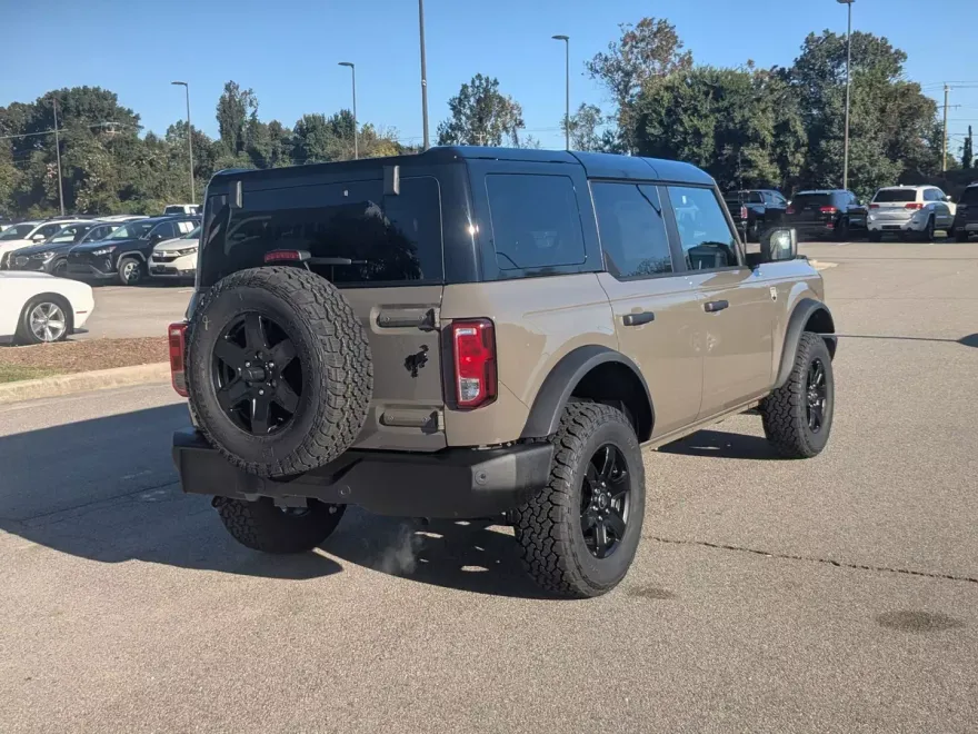 2025 Ford Bronco Big Bend photo 1