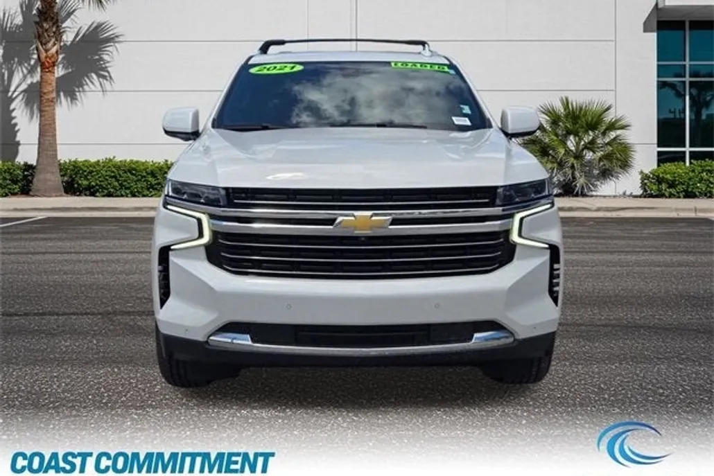 2021 Chevrolet Suburban LT photo 1