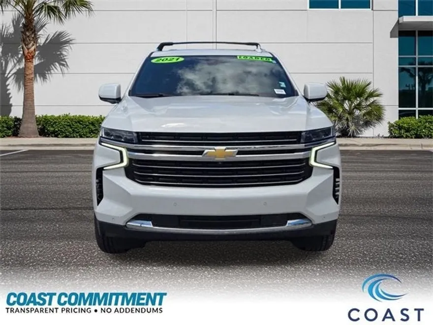 2021 Chevrolet Suburban LT photo 1