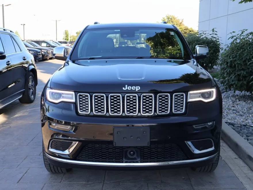 2019 Jeep Grand Cherokee Summit photo 1