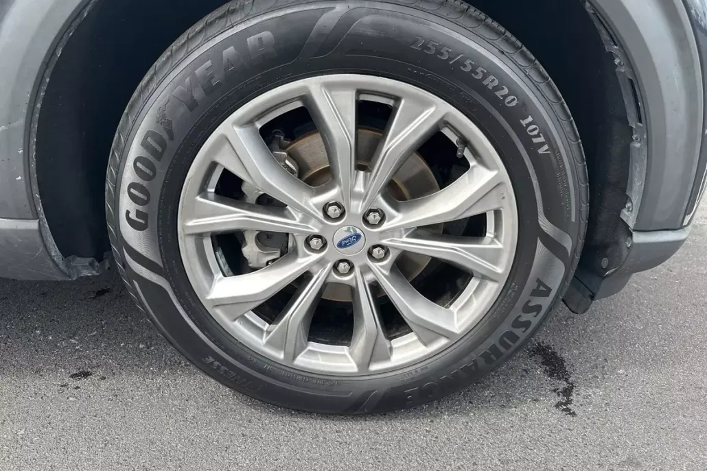 2022 Ford Explorer Limited photo 1