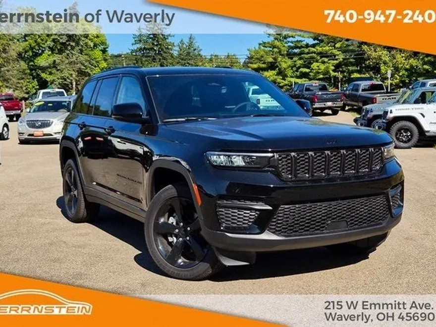 2025 Jeep Grand Cherokee Altitude photo 1