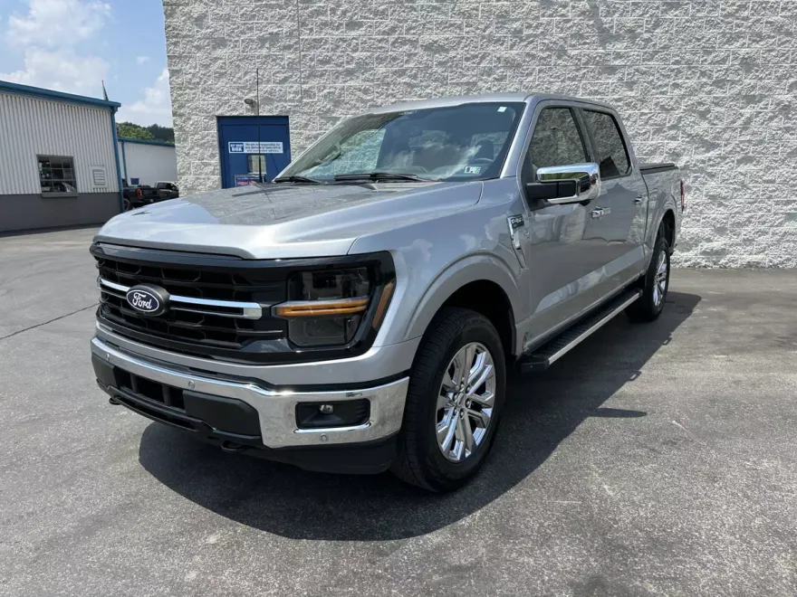2024 Ford F-150 XLT photo 1