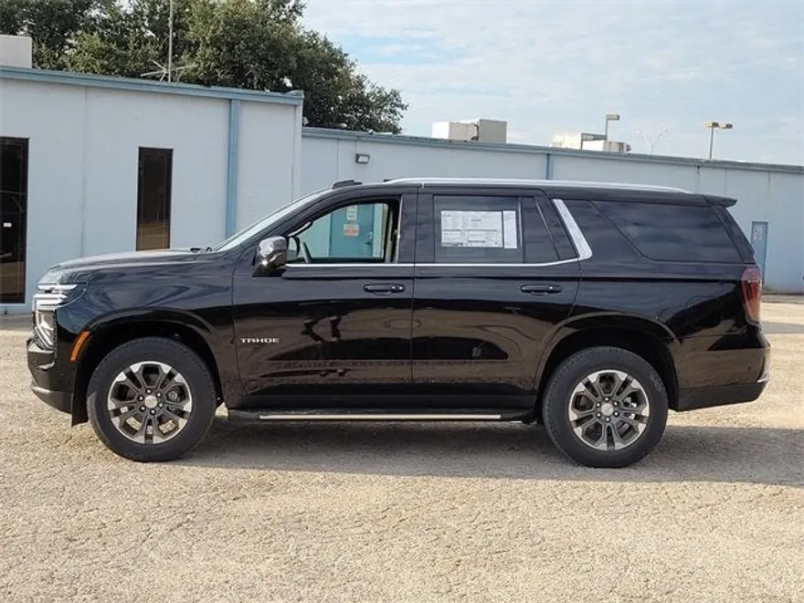2026 Chevrolet Tahoe LS photo 1