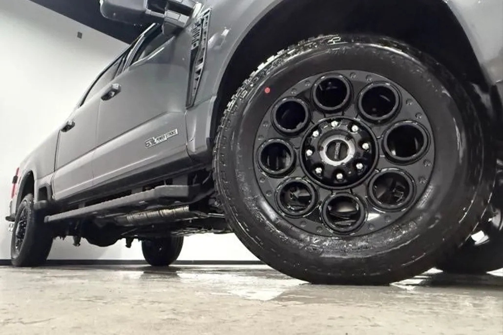 2026 Ford F-250 photo 1