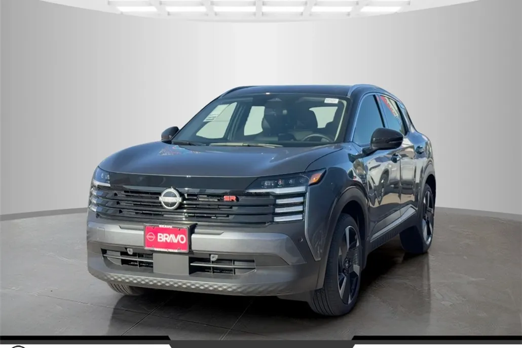 2025 Nissan Kicks SR photo 1