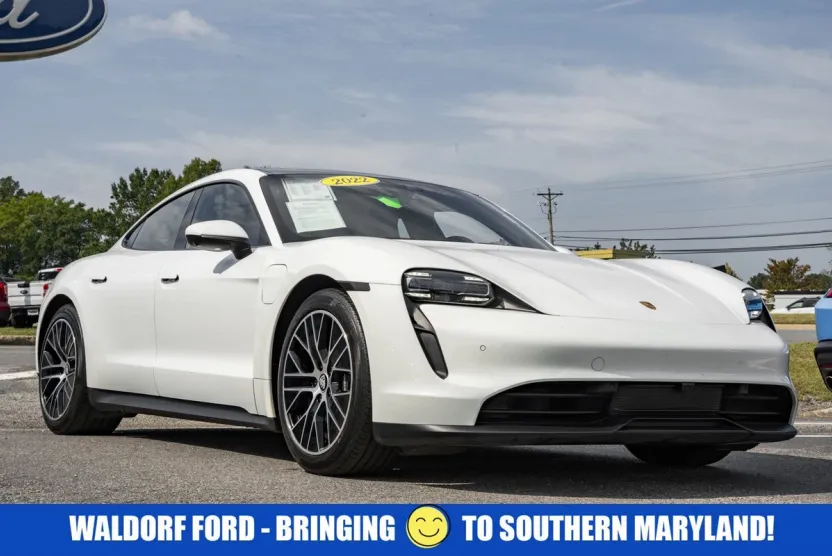 2022 Porsche Taycan Base photo 1