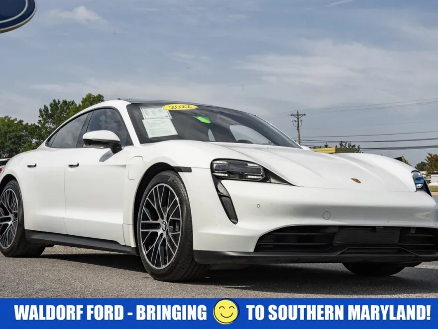 2022 Porsche Taycan Base photo 1