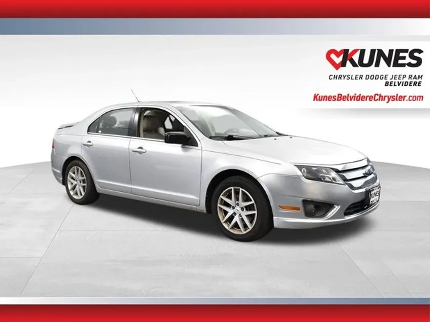 2012 Ford Fusion SEL photo 1