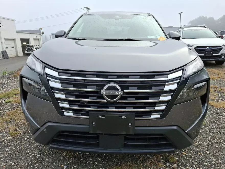 2024 Nissan Rogue SV AWD photo 1