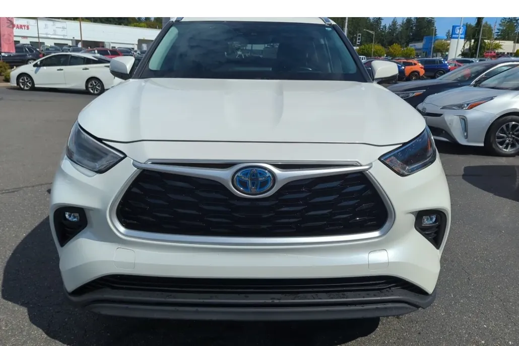 2021 Toyota Highlander Hybrid XLE photo 1