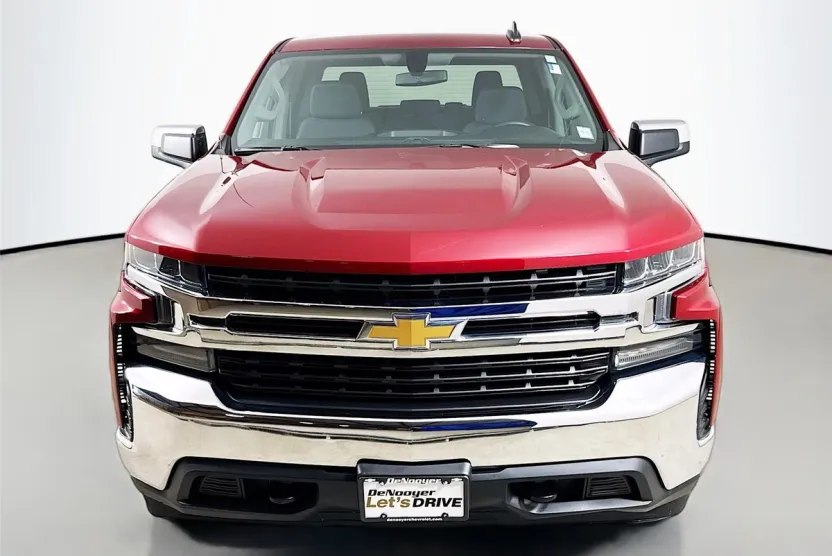 2019 Chevrolet Silverado 1500 LT photo 1