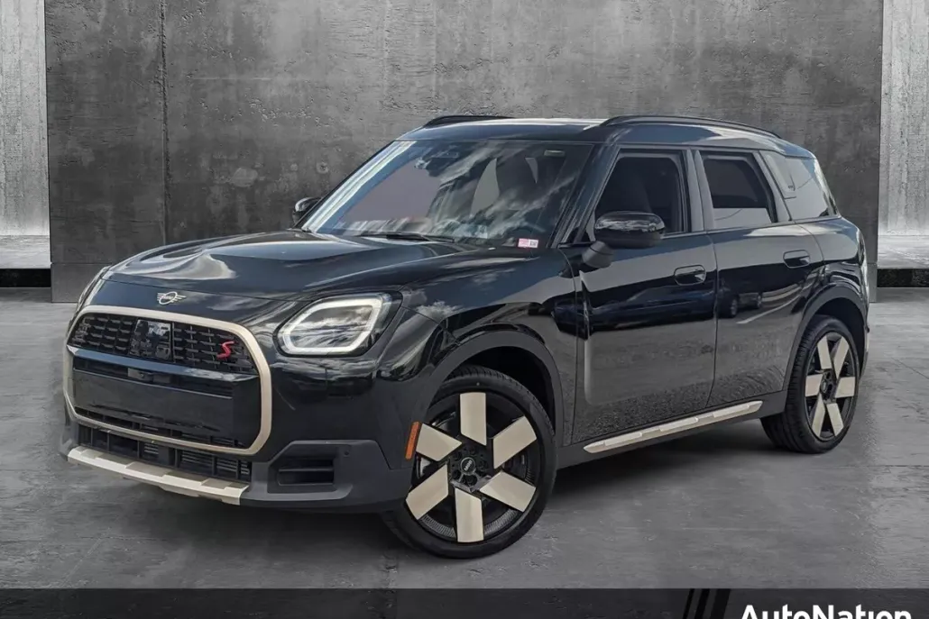 2025 Mini Countryman ALL4 S photo 1