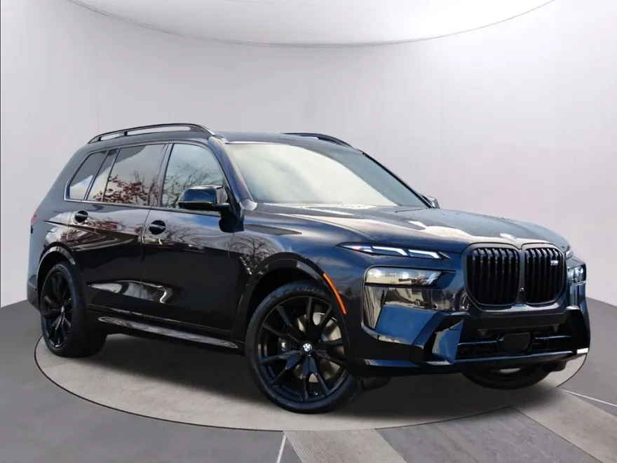 2025 Bmw X7 M60i photo 1