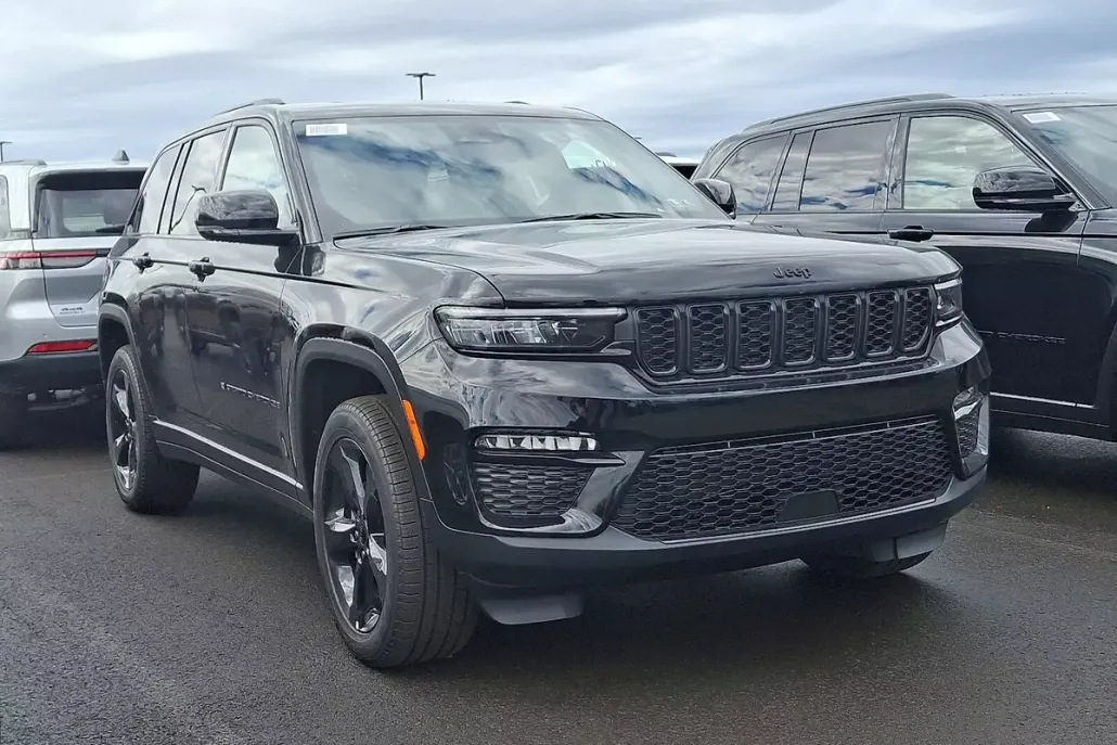 2025 Jeep Grand Cherokee Limited photo 1