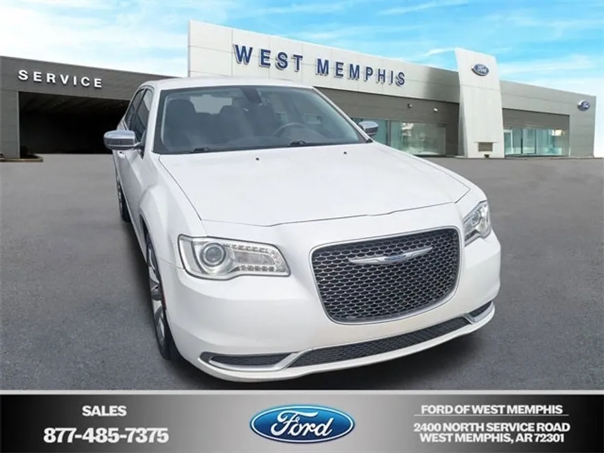 2019 Chrysler 300 Touring Limited photo 1
