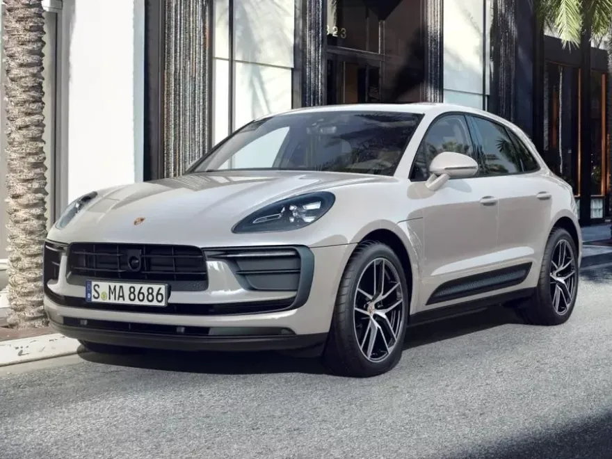 2025 Porsche Macan T photo 1