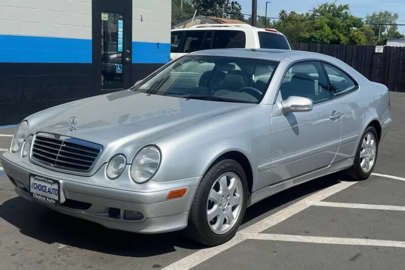 2001 Mercedes Benz CLK 320 photo 1