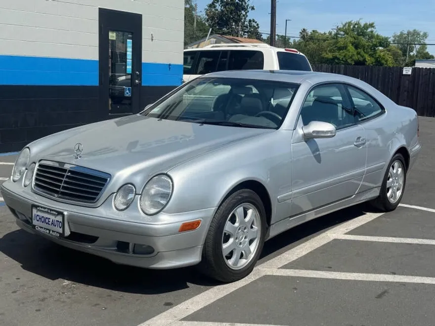 2001 Mercedes Benz CLK 320 photo 1