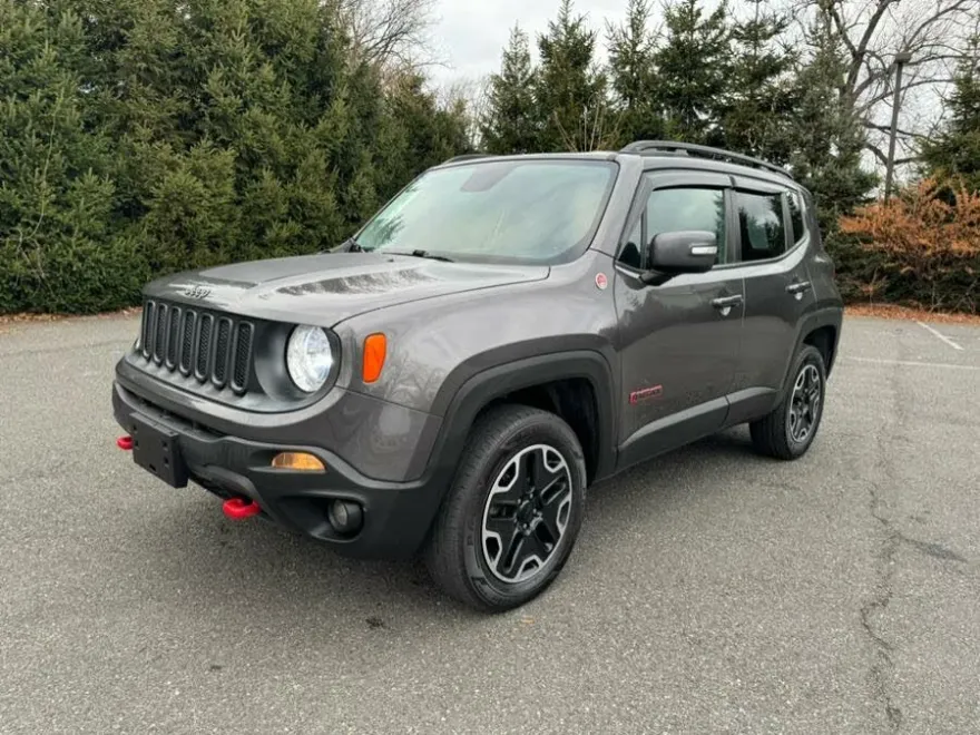 2016 Jeep Renegade Trailhawk photo 4