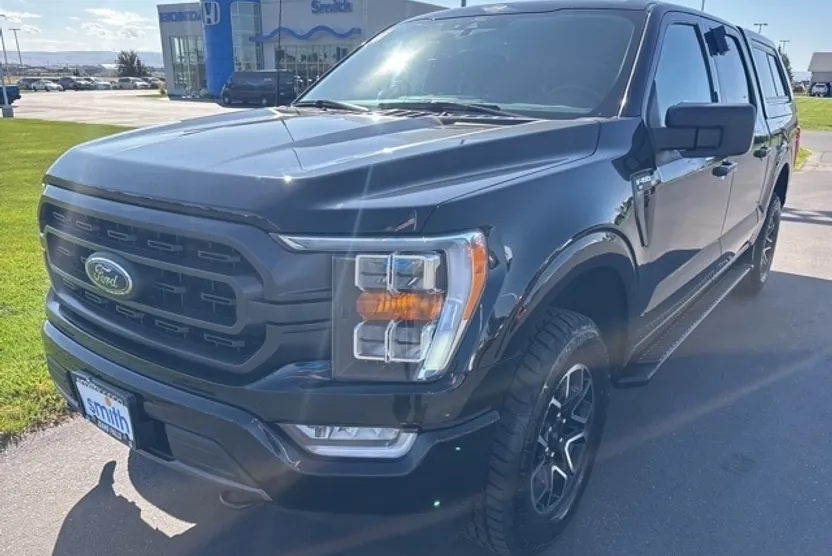 2021 Ford F-150 XLT photo 1