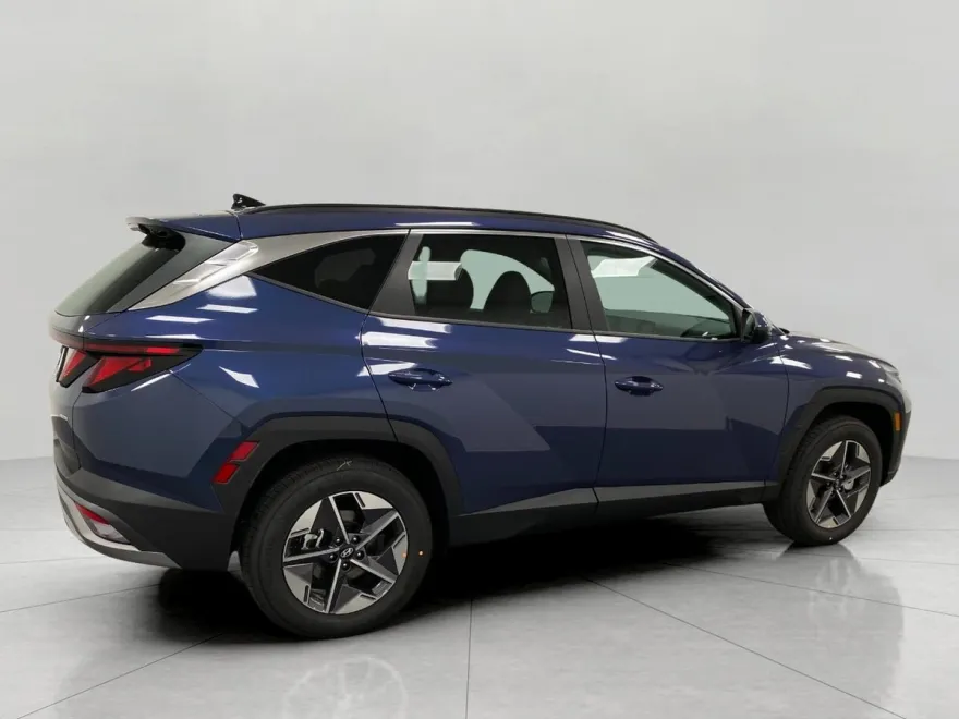 2025 Hyundai Tucson SEL photo 1